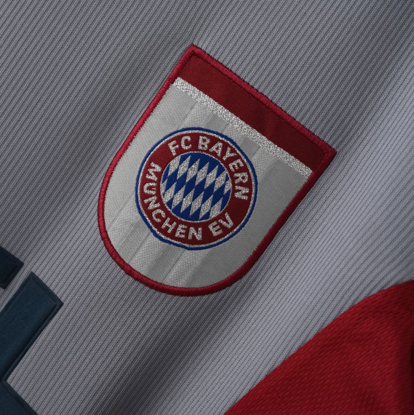 Bayern Munchen Retro 98-99 Away Kits