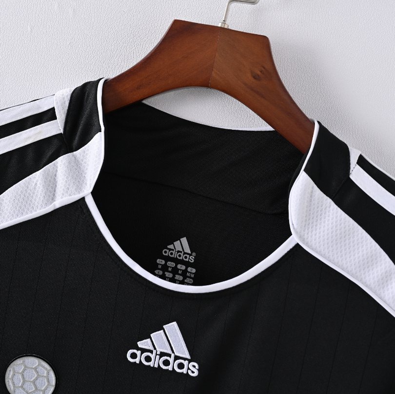 06-07 Real Madrid Home Retro Kit