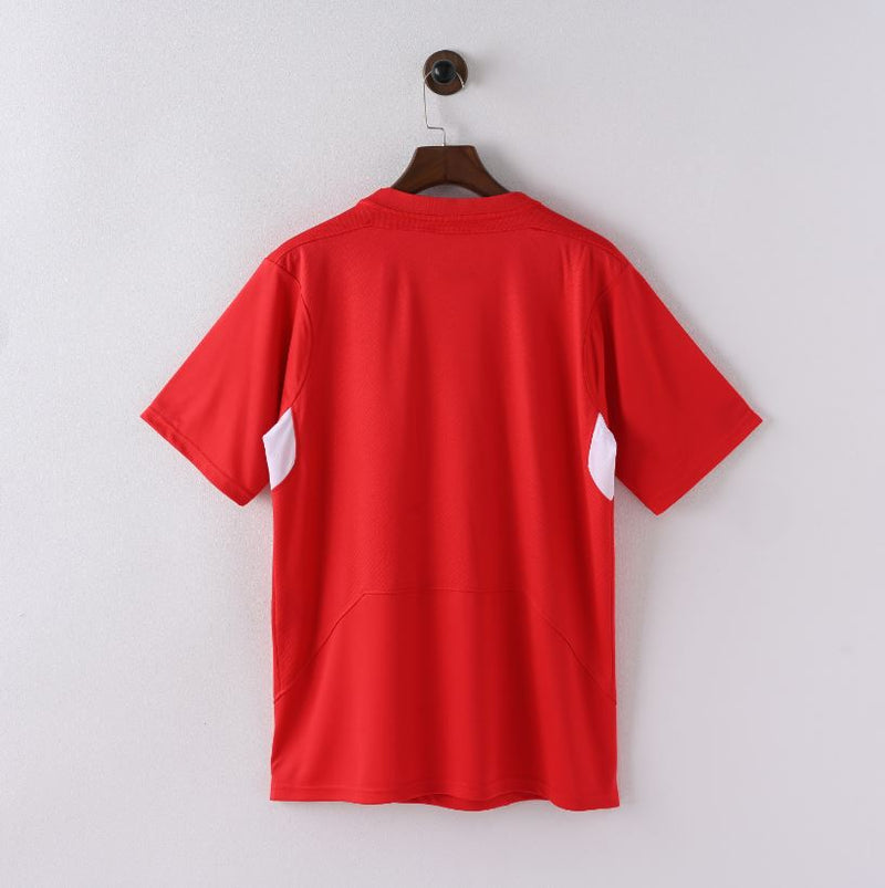 Liverpool 04-05 Kits