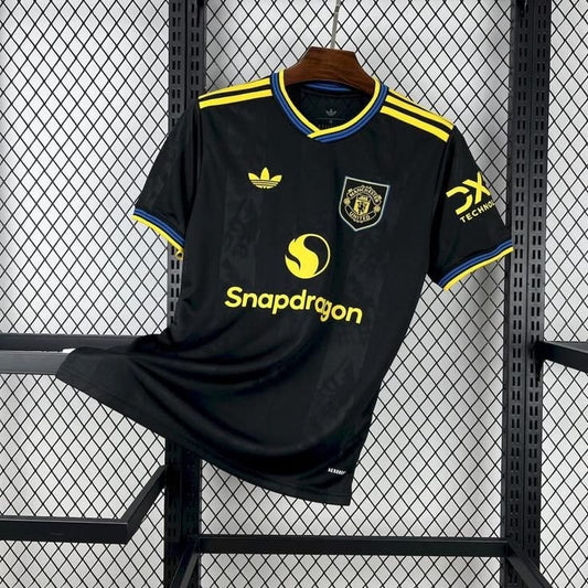 Manchester United 25-26 Away Kit