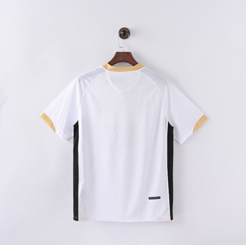 Manchester United Retro 06-07 Away Kits