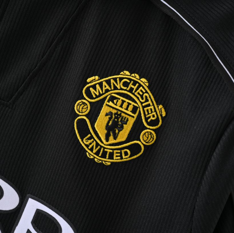 Manchester United Retro 98-99 Away Kits