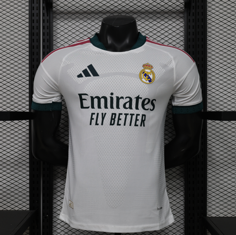 Real Madrid 26-27 Home Kit