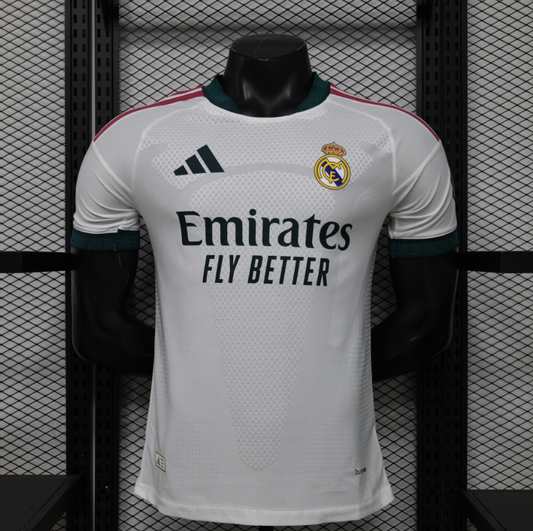 Real Madrid 26-27 Home Kit