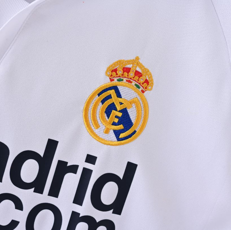 Real Madrid 01-02 Kits