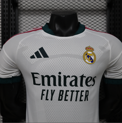 Real Madrid 26-27 Home Kit